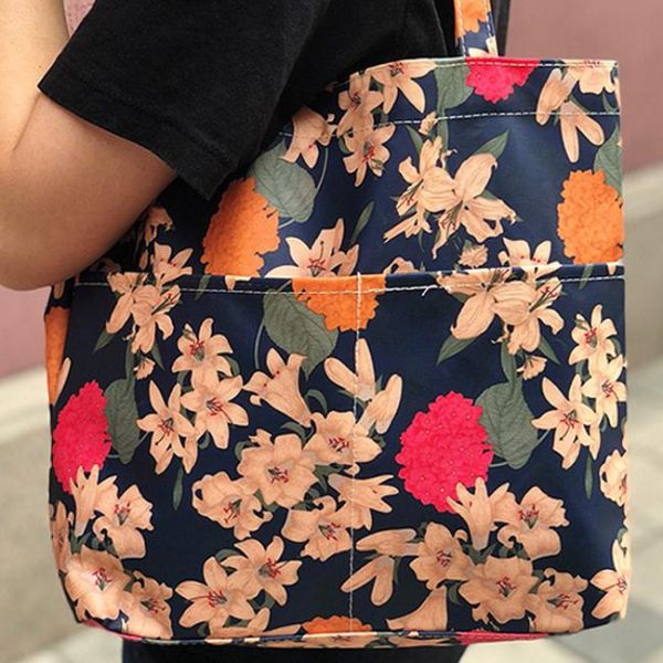 빠띠라인 목련 숄더백 숄더백 가방 무늬가방 꽃무늬가방 목련숄더백